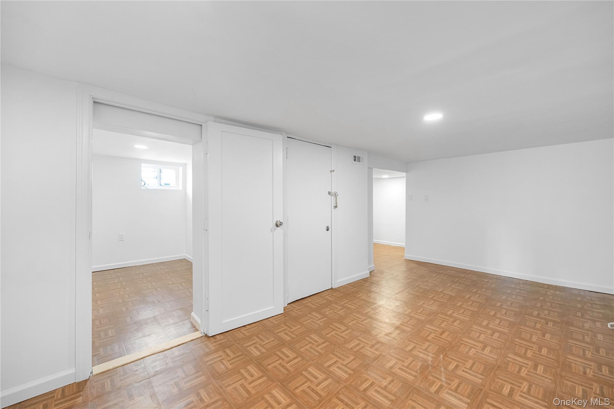 Single Family Monticello Avenue Bronx, NY 10466, MLS-1053755-21
