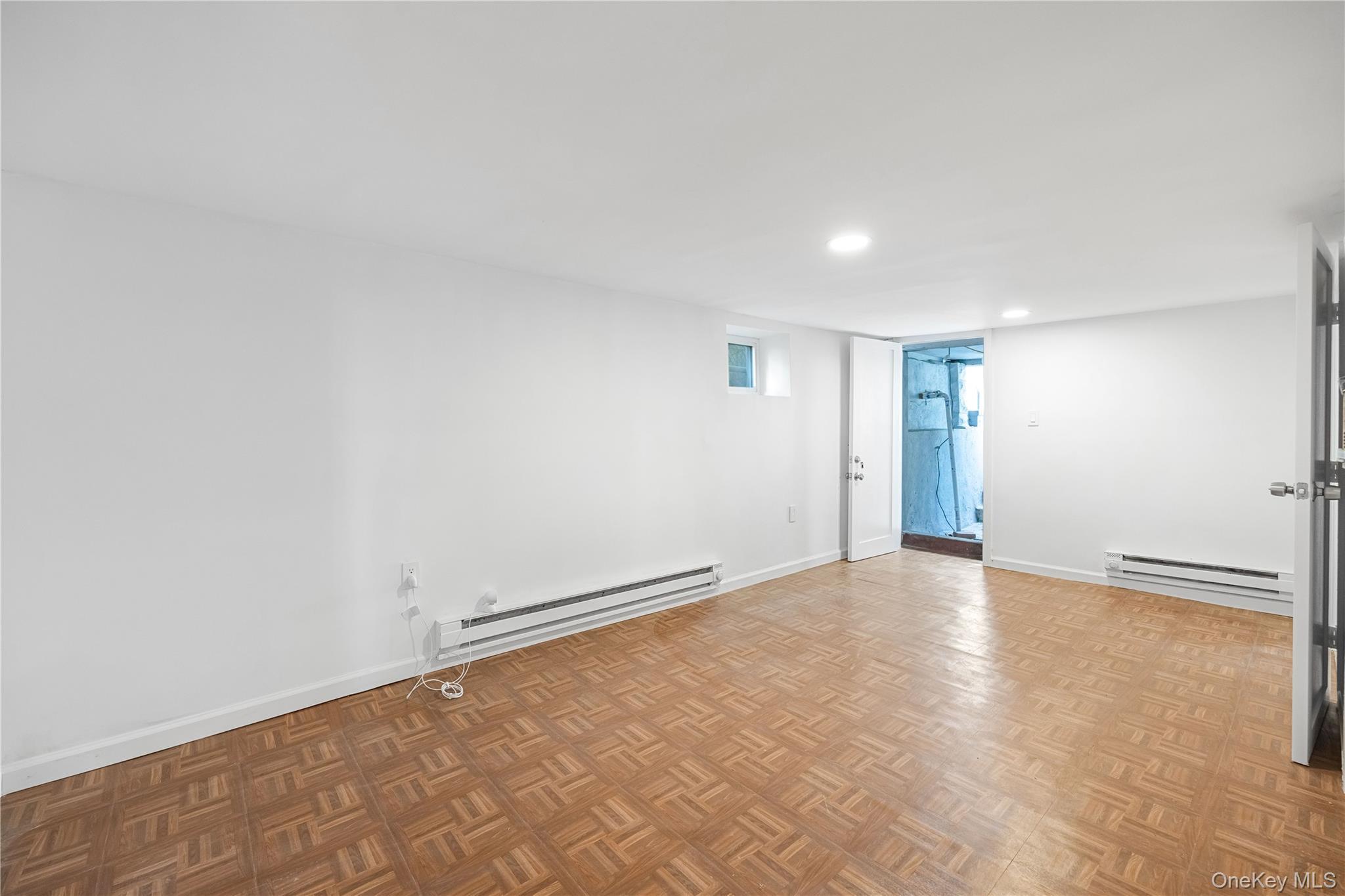 Single Family Monticello Avenue Bronx, NY 10466, MLS-1053755-23