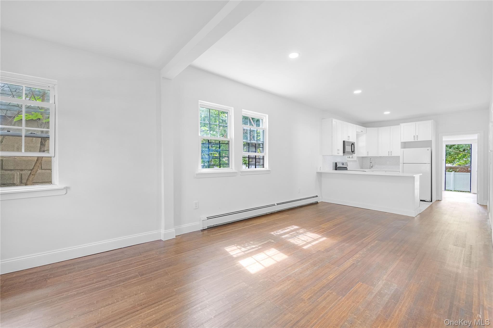 Single Family Monticello Avenue Bronx, NY 10466, MLS-1053755-9