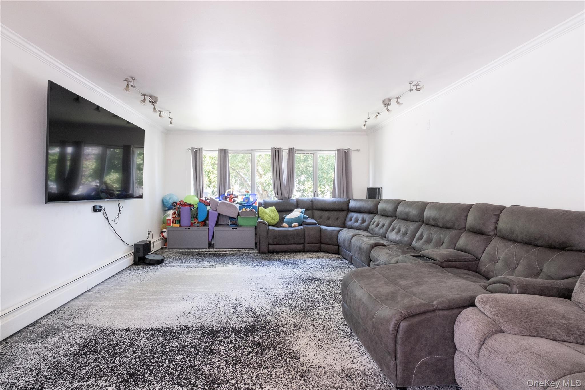 Single Family Reynold Street  Bronx, NY 10464, MLS-1053756-5
