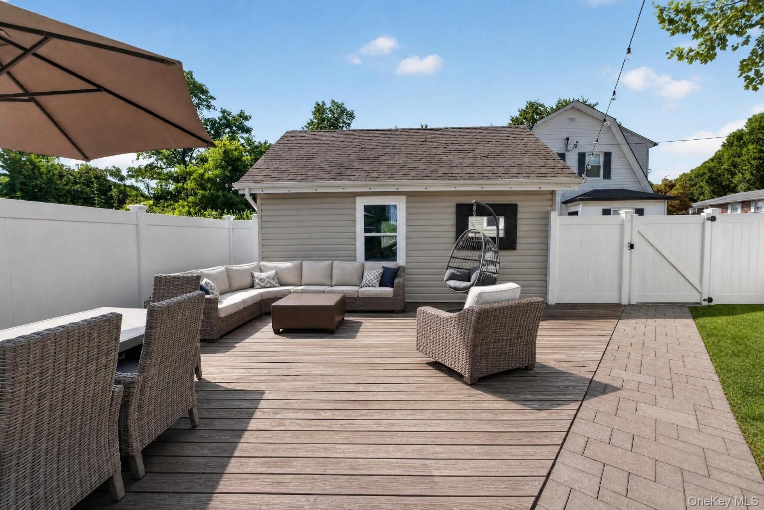Single Family Franklin Avenue Nassau County, NY 11542, MLS-1053759-41
