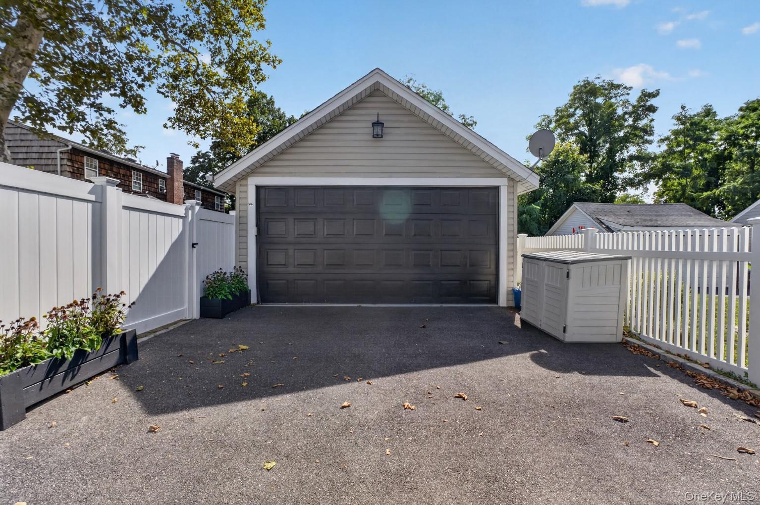 Single Family Franklin Avenue Nassau County, NY 11542, MLS-1053759-9
