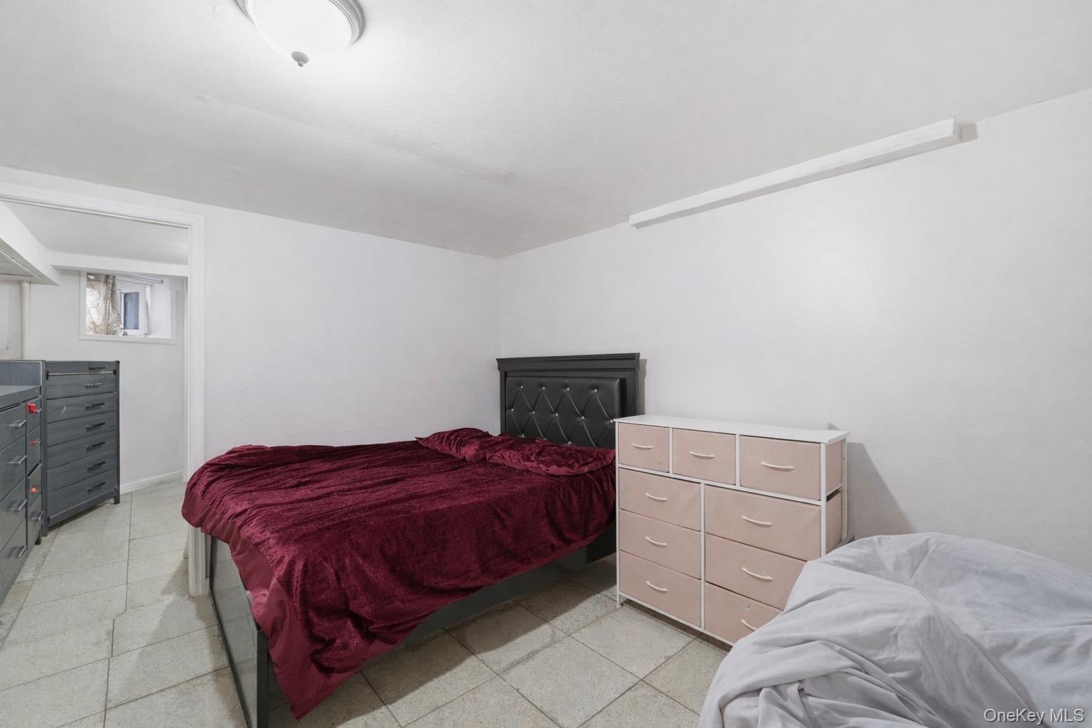 Single Family 94 Avenue Queens, NY 11416, MLS-1053788-17
