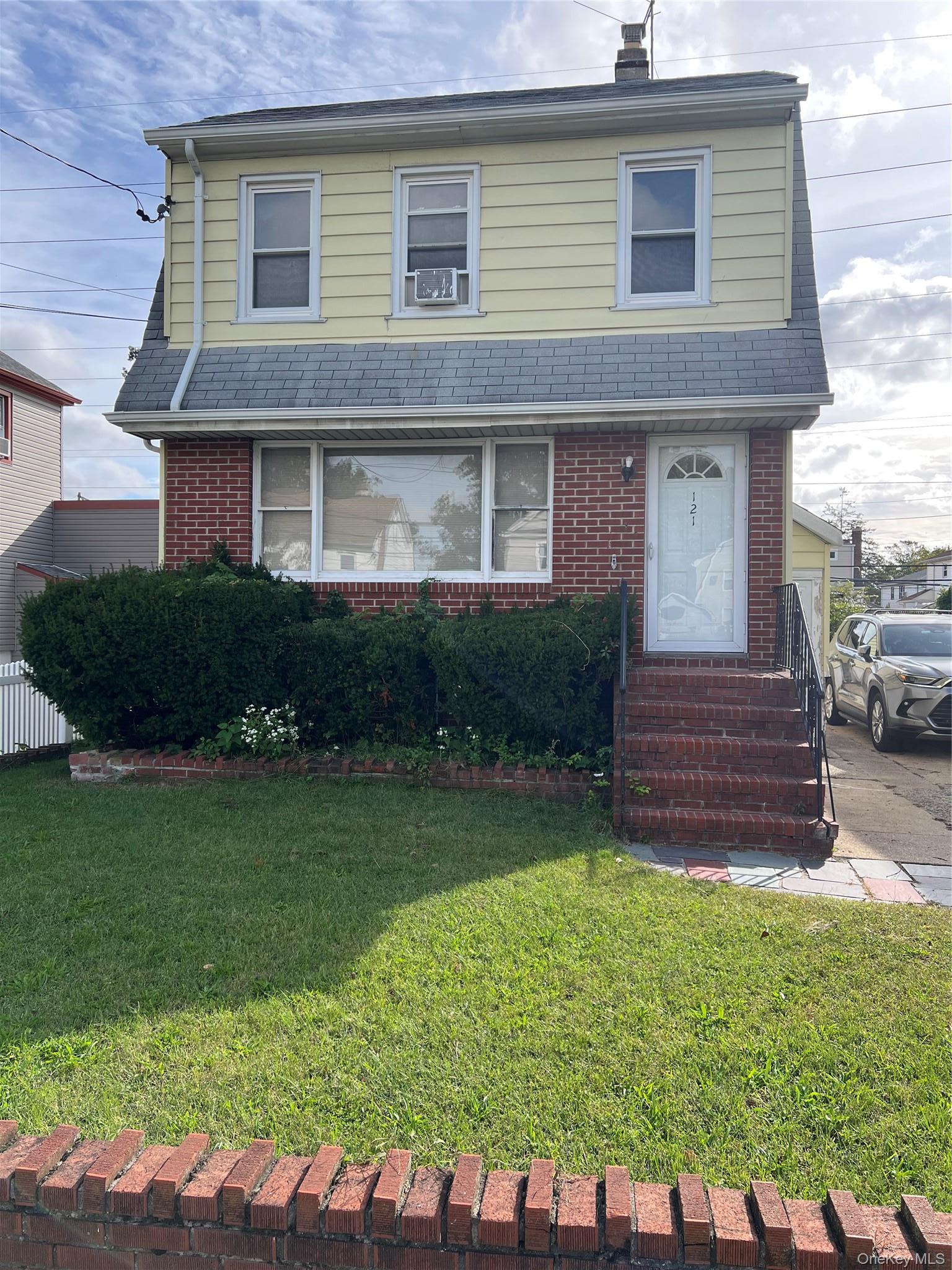 Single Family Cochran Place Nassau County, NY 11581, MLS-1053795-2