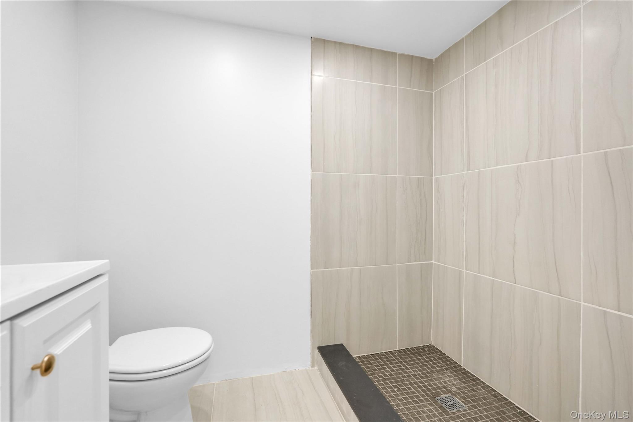 Single Family 204th Street  Queens, NY 11412, MLS-1053797-11