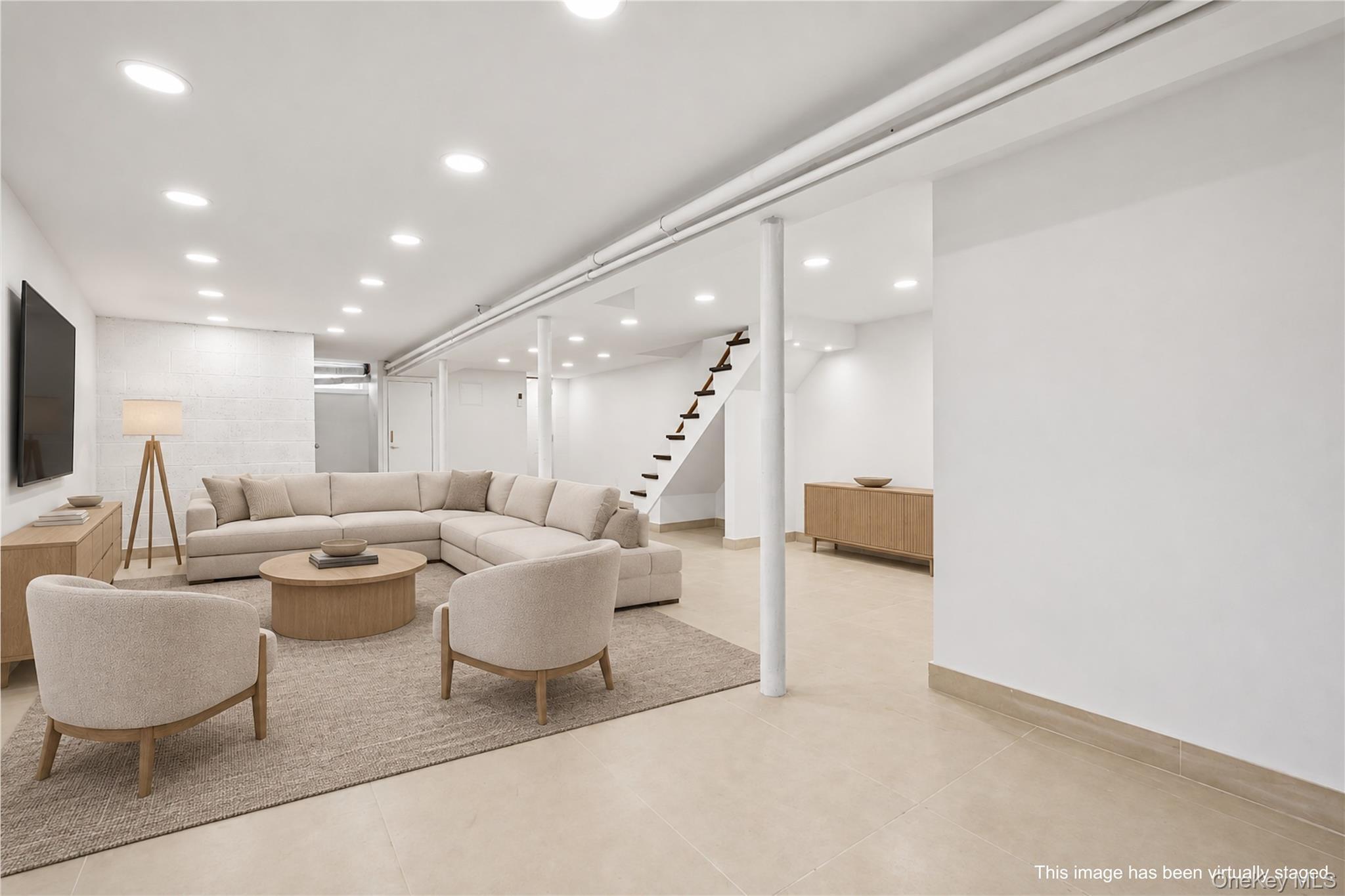 Single Family 204th Street  Queens, NY 11412, MLS-1053797-12