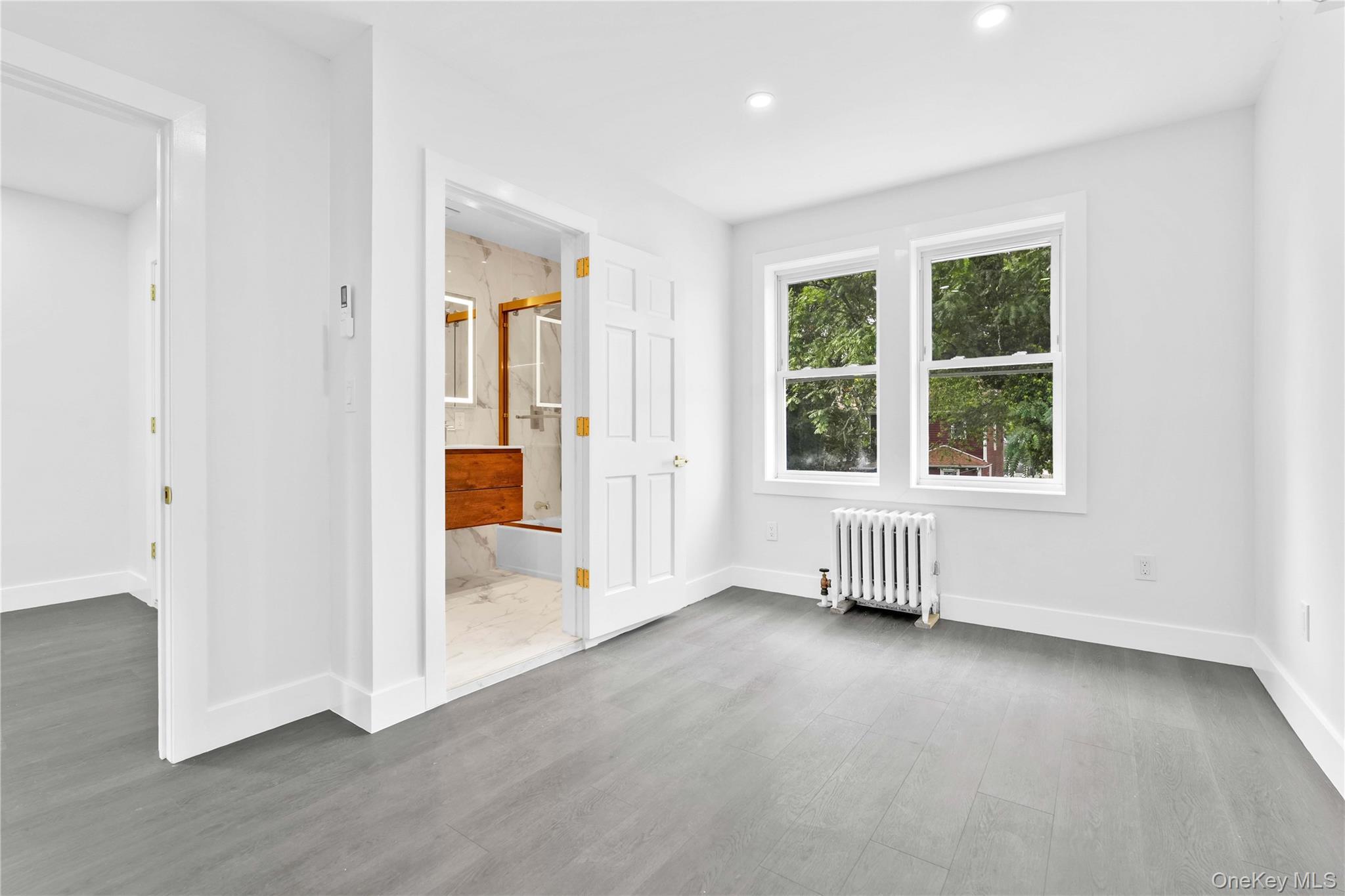 Single Family 204th Street  Queens, NY 11412, MLS-1053797-22
