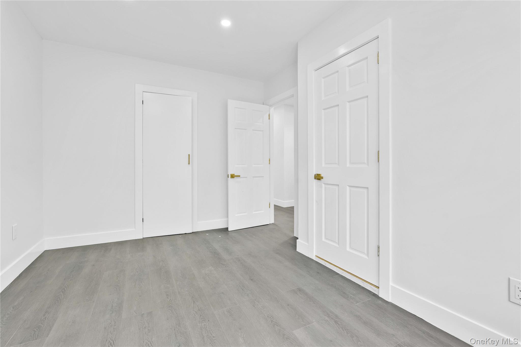 Single Family 204th Street  Queens, NY 11412, MLS-1053797-23