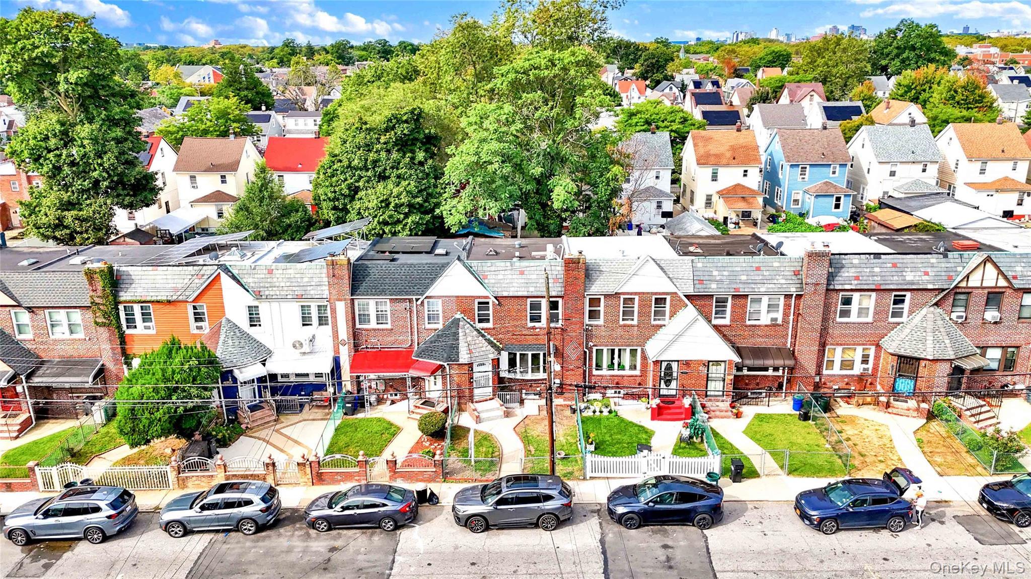 Single Family 204th Street  Queens, NY 11412, MLS-1053797-33