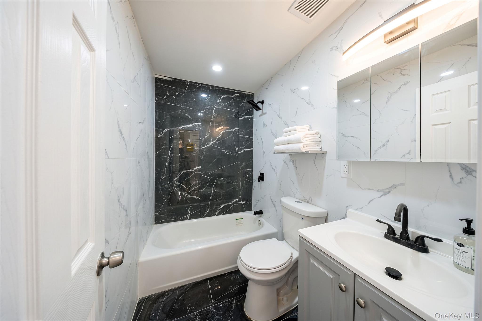 Single Family 108th Avenue  Queens, NY 11433, MLS-1053857-24