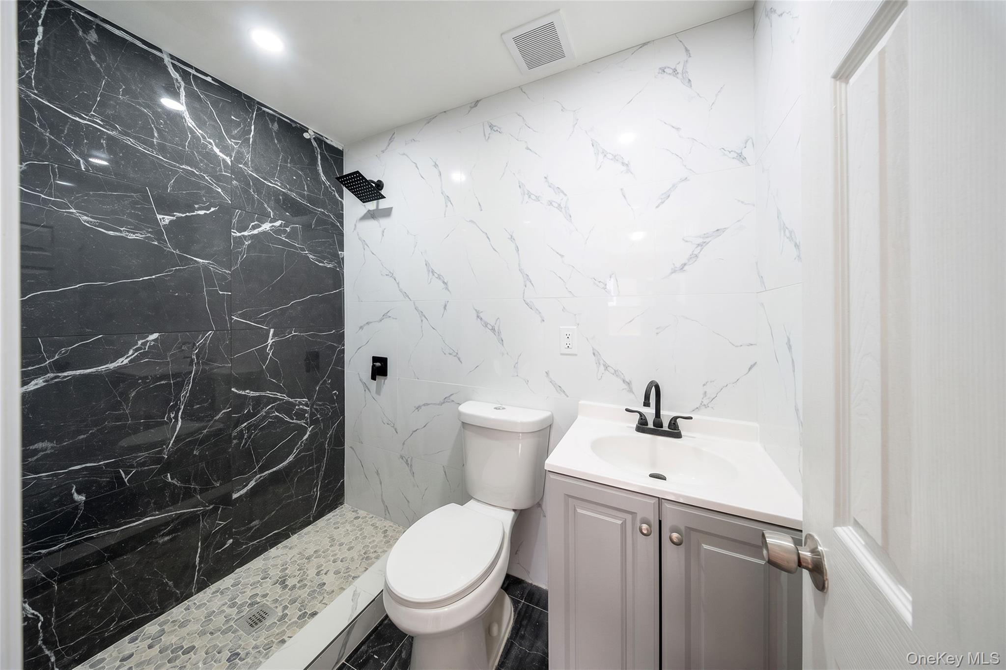 Single Family 108th Avenue  Queens, NY 11433, MLS-1053857-25