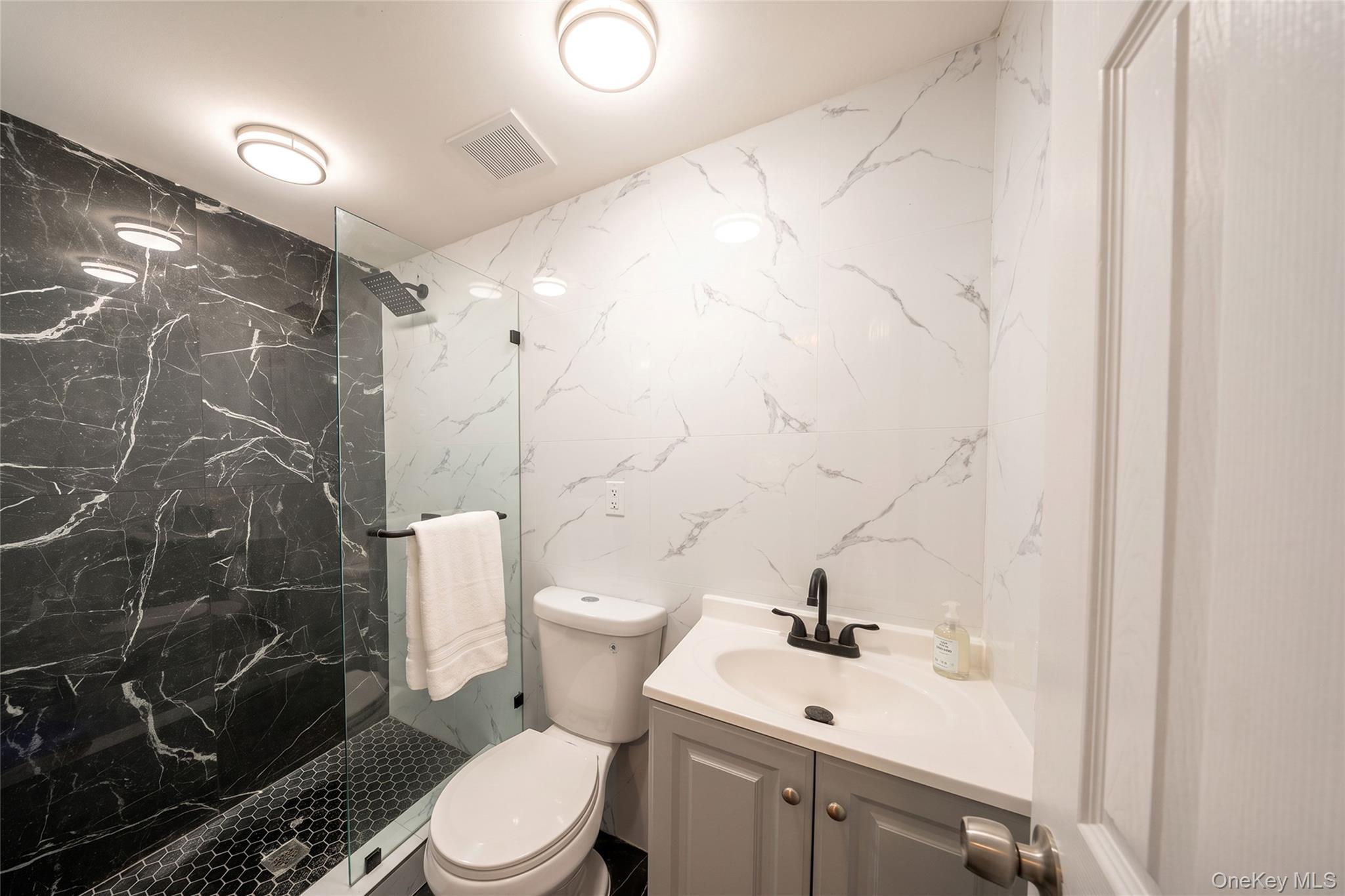 Single Family 108th Avenue  Queens, NY 11433, MLS-1053857-27