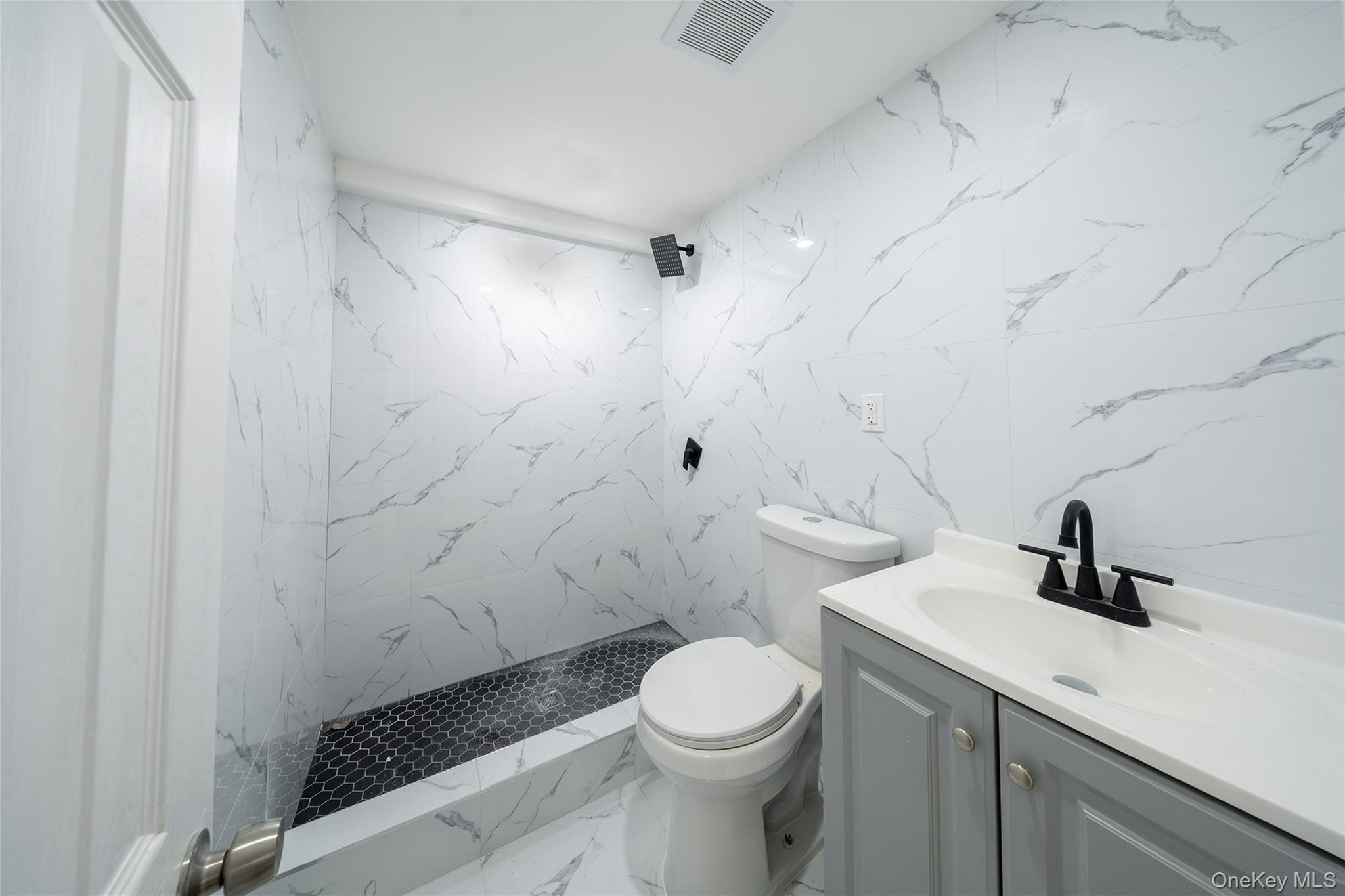 Single Family 108th Avenue  Queens, NY 11433, MLS-1053857-28