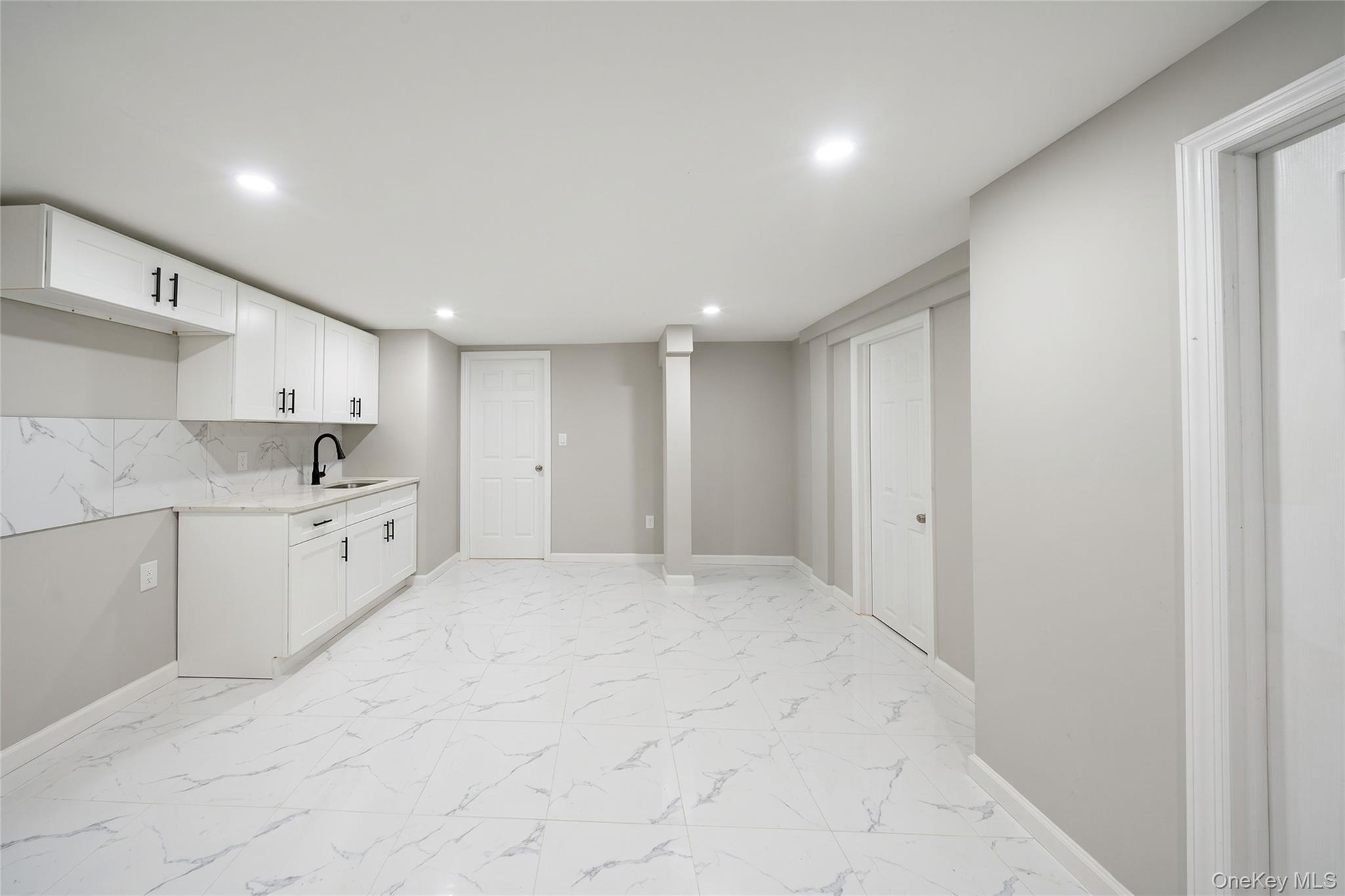 Single Family 108th Avenue  Queens, NY 11433, MLS-1053857-31