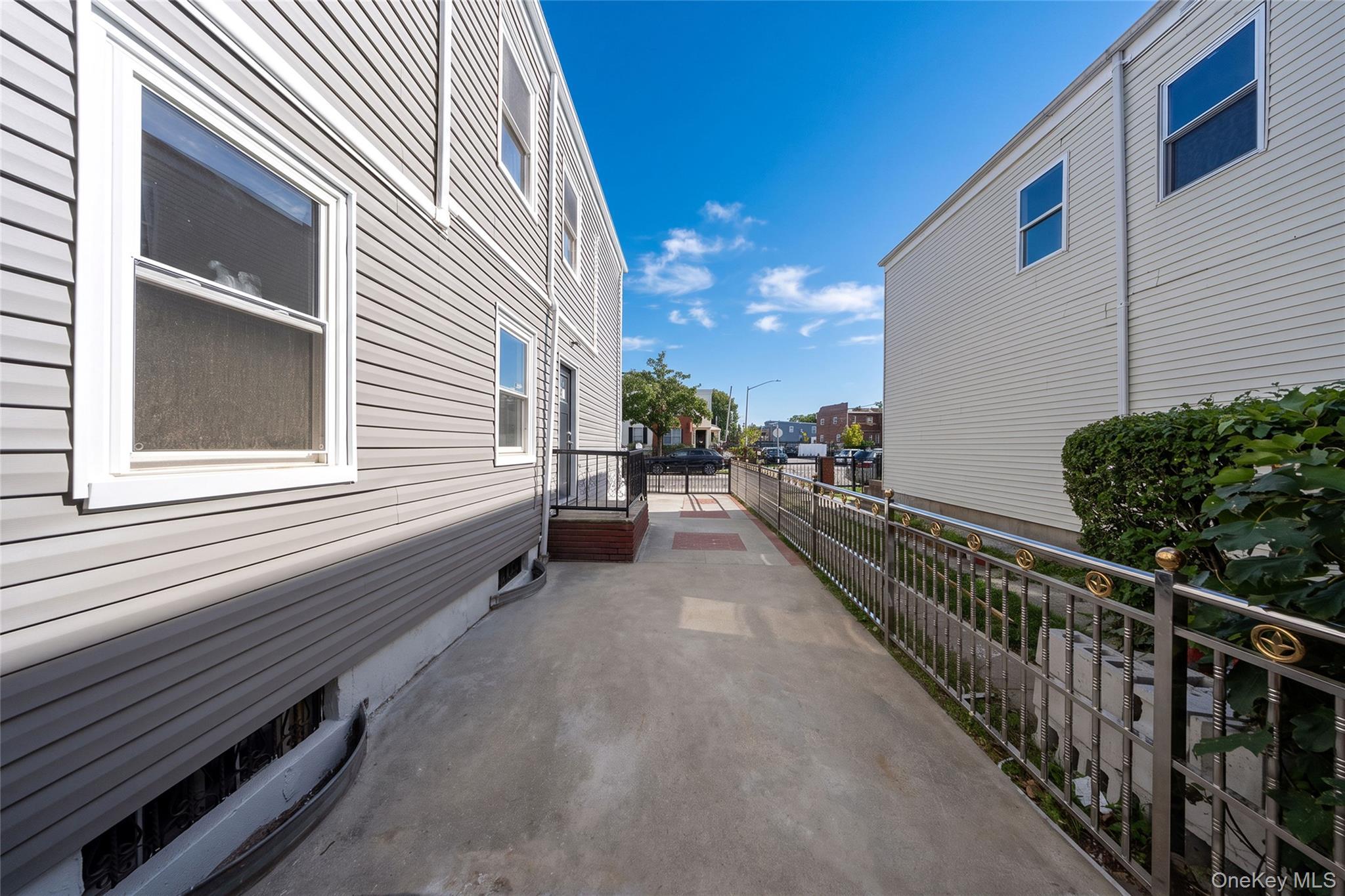 Single Family 108th Avenue  Queens, NY 11433, MLS-1053857-37