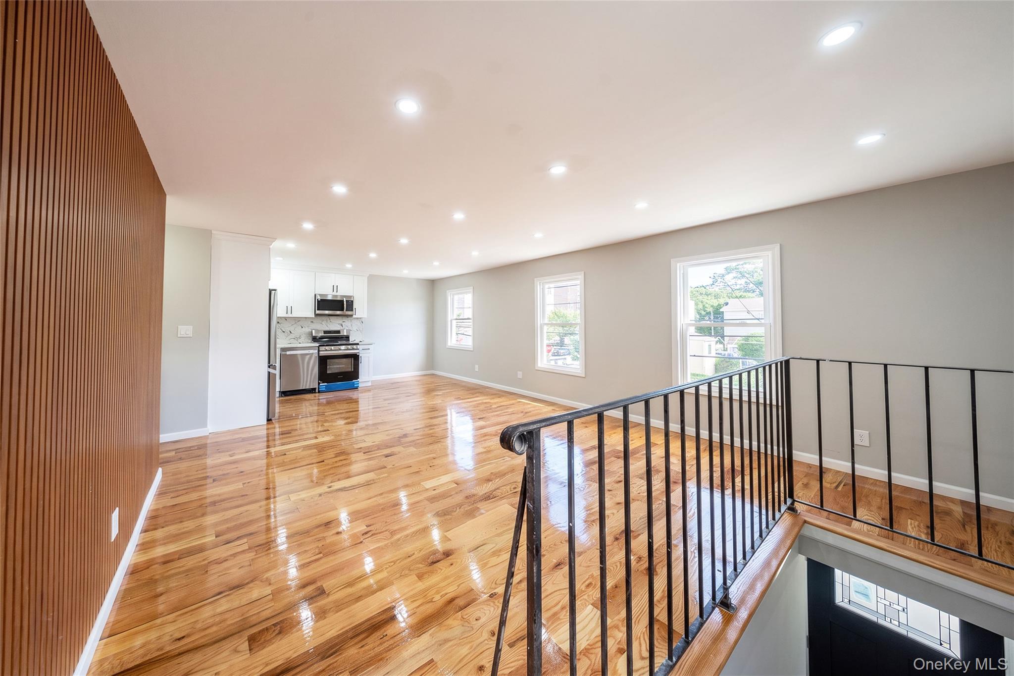 Single Family 108th Avenue  Queens, NY 11433, MLS-1053857-7