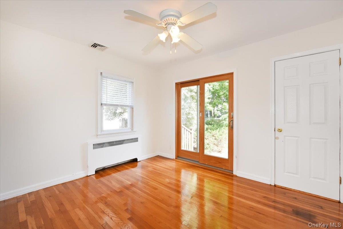 Single Family Stewart Avenue Nassau County, NY 11710, MLS-1053873-13