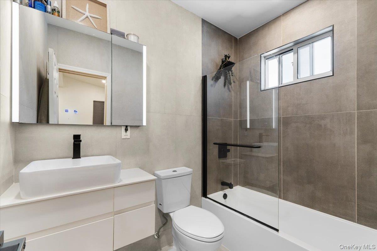 Single Family 159th Avenue  Queens, NY 11414, MLS-1053889-10