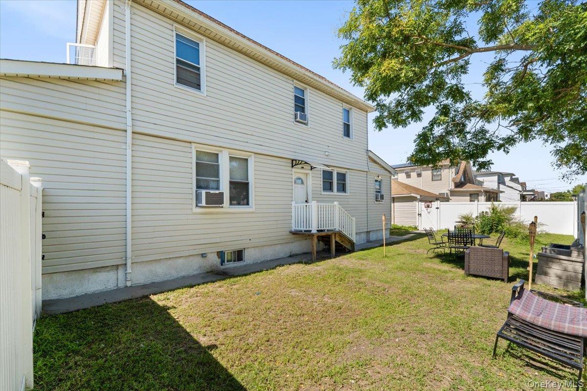 Single Family 159th Avenue  Queens, NY 11414, MLS-1053889-24