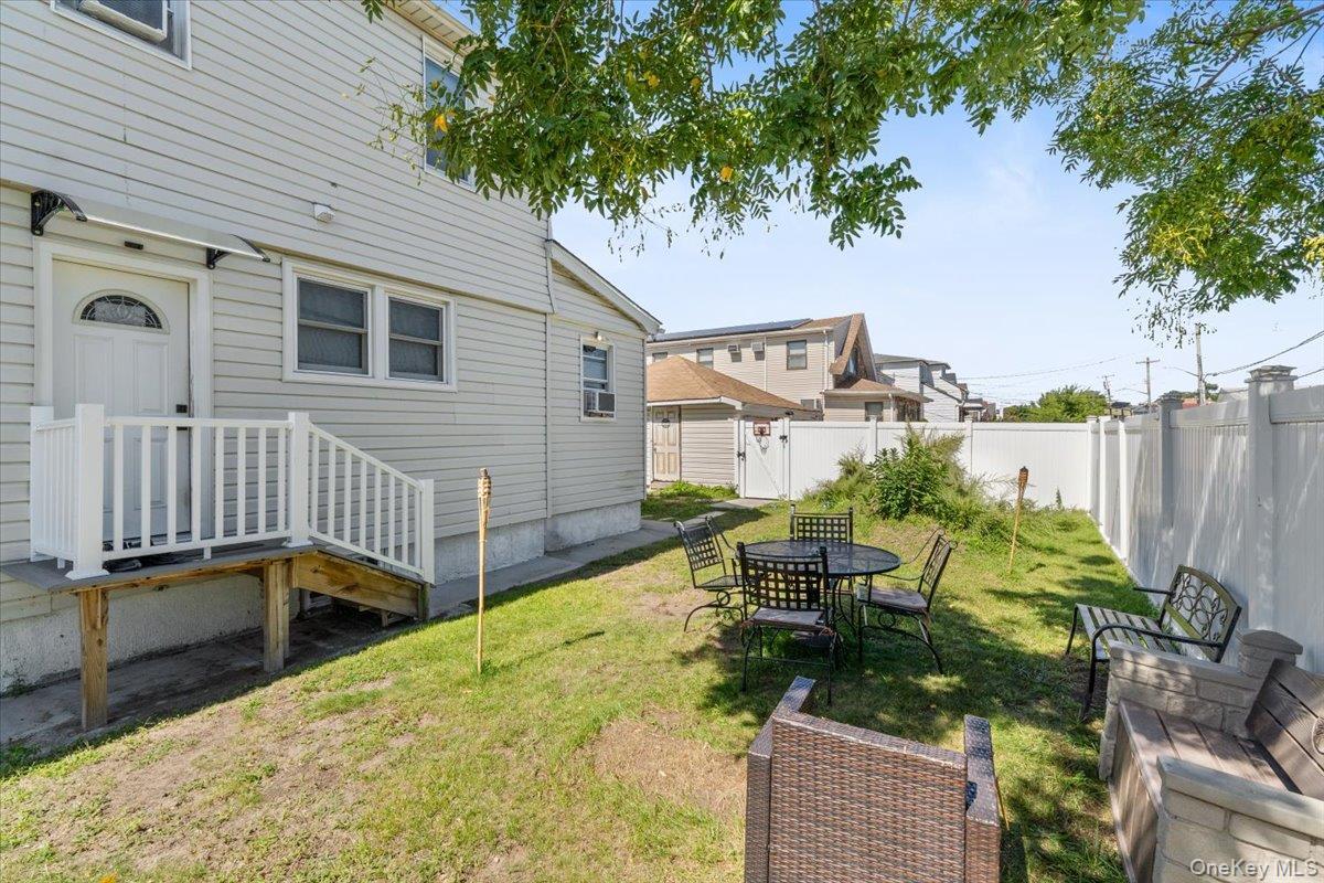 Single Family 159th Avenue  Queens, NY 11414, MLS-1053889-25