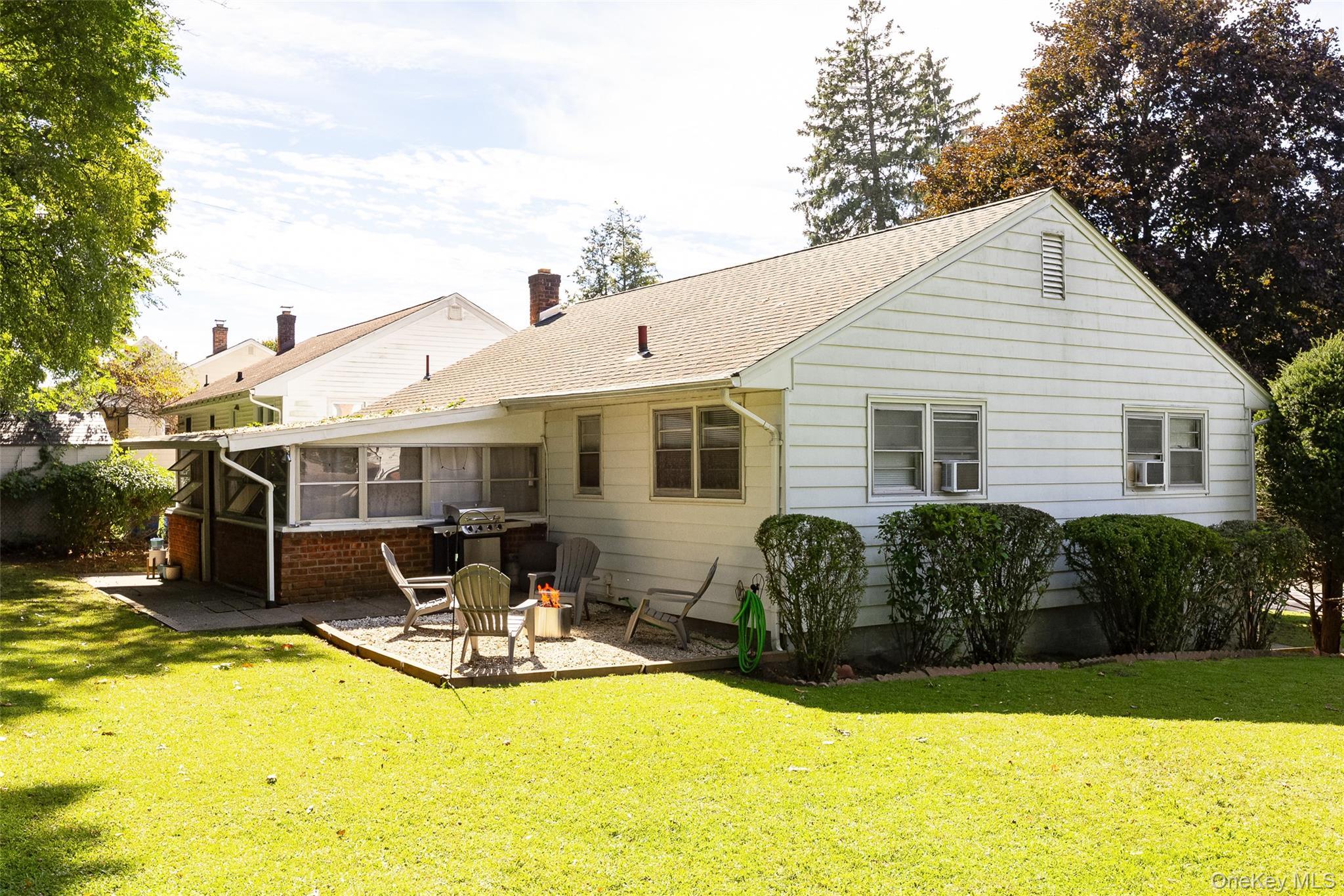 Single Family Clifton Avenue Ulster County, NY 12401, MLS-1053898-4