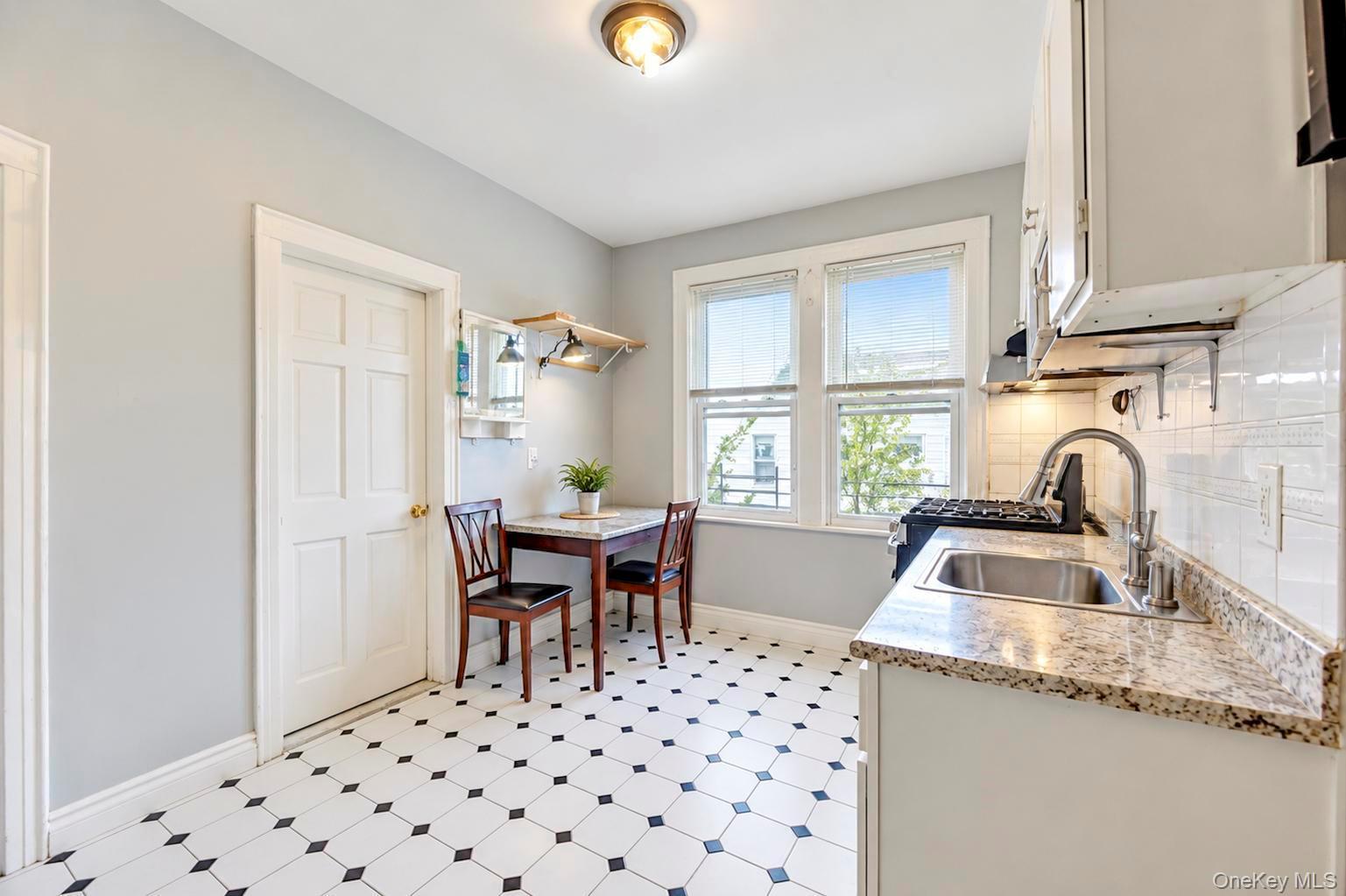 Single Family 90th Street Queens, NY 11417, MLS-1053907-15