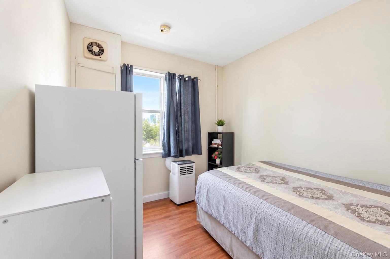 Single Family 90th Street Queens, NY 11417, MLS-1053907-34