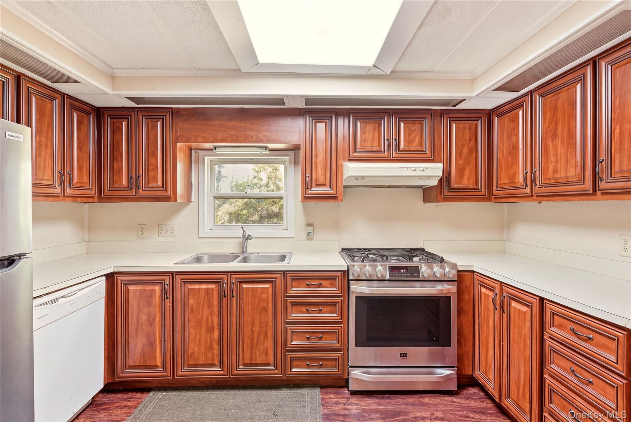 Single Family Middle Road Suffolk County, NY 11933, MLS-1053923-4