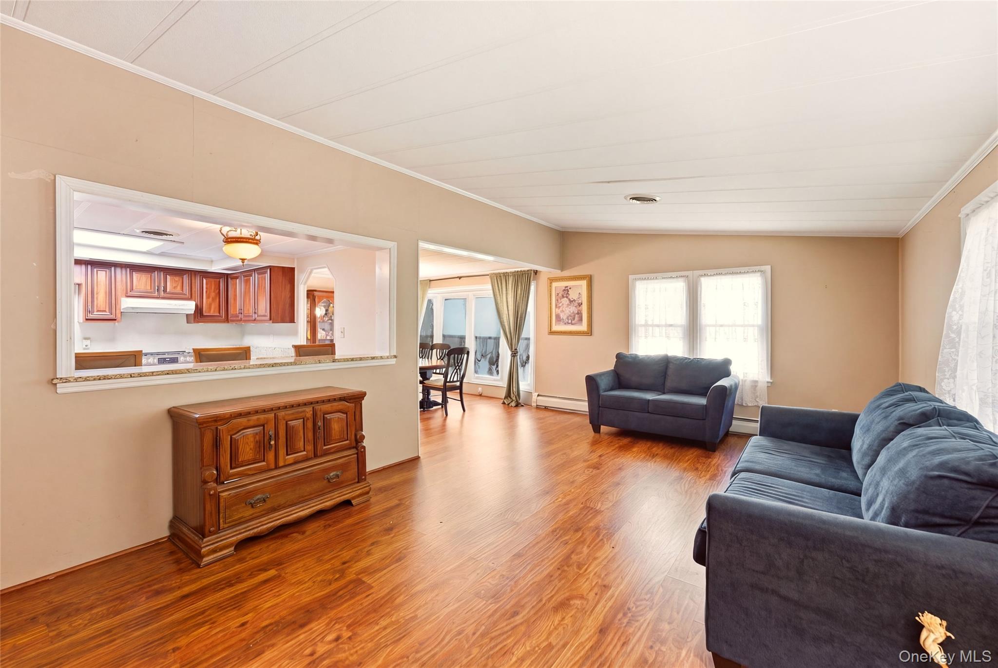 Single Family Middle Road Suffolk County, NY 11933, MLS-1053923-5