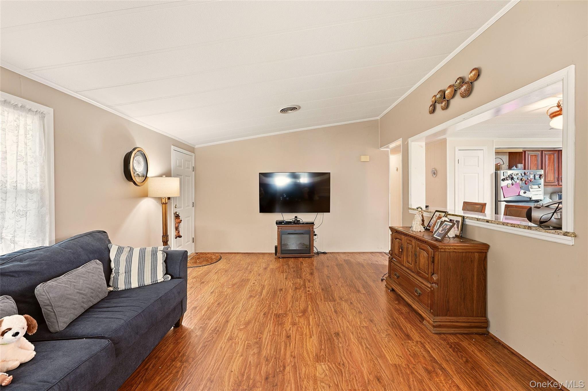 Single Family Middle Road Suffolk County, NY 11933, MLS-1053923-6