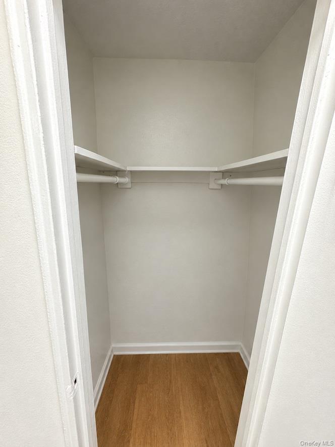 Apartment Mosholu Avenue  Bronx, NY 10471, MLS-1053927-11