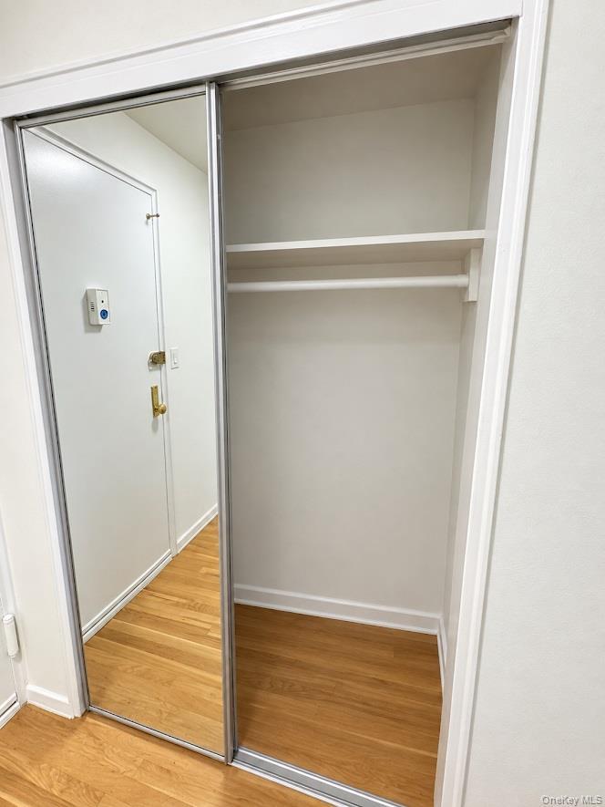 Apartment Mosholu Avenue Bronx, NY 10471, MLS-1053927-9