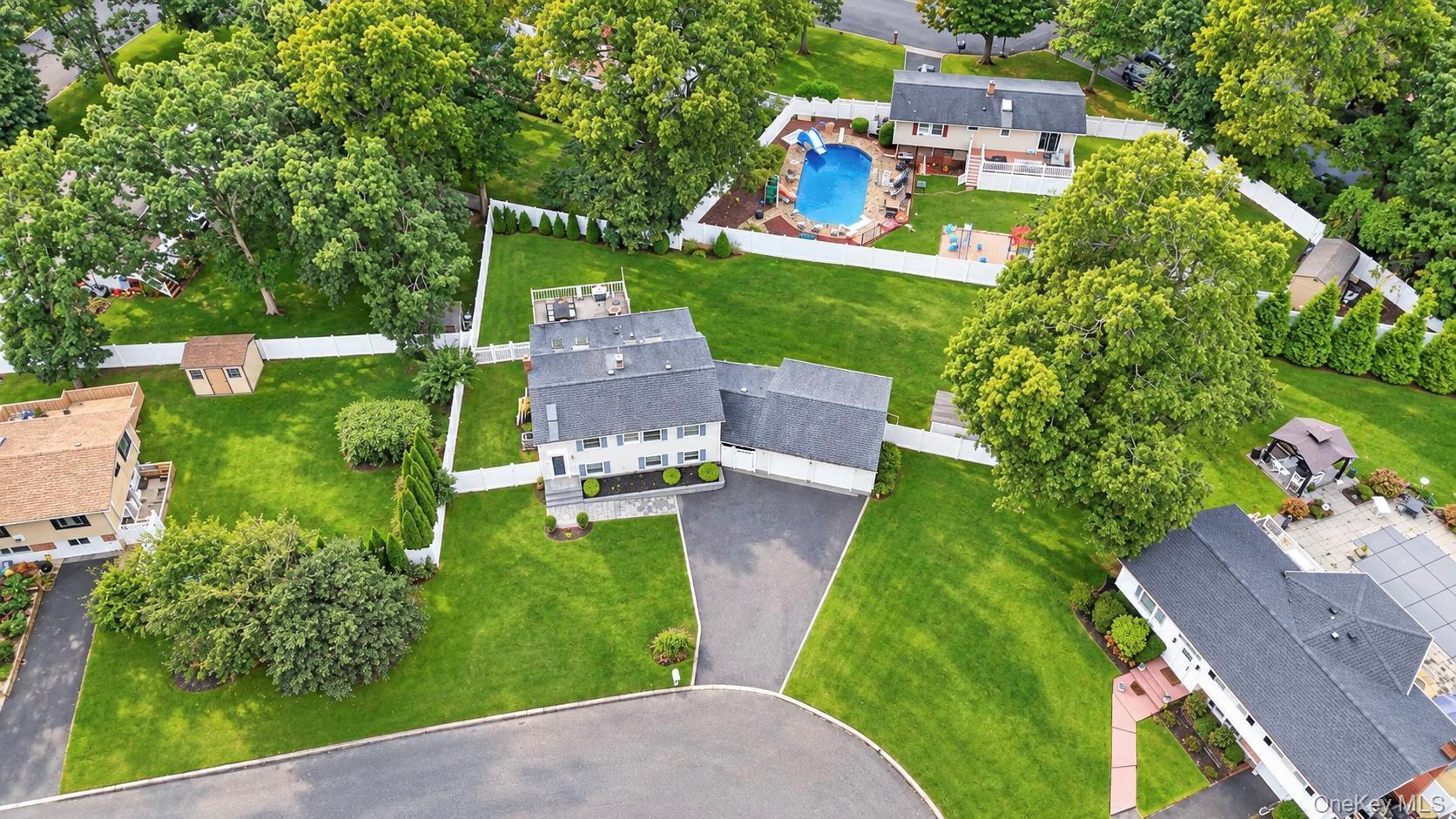 Single Family Bud Court Suffolk County, NY 11733, MLS-1053928-2