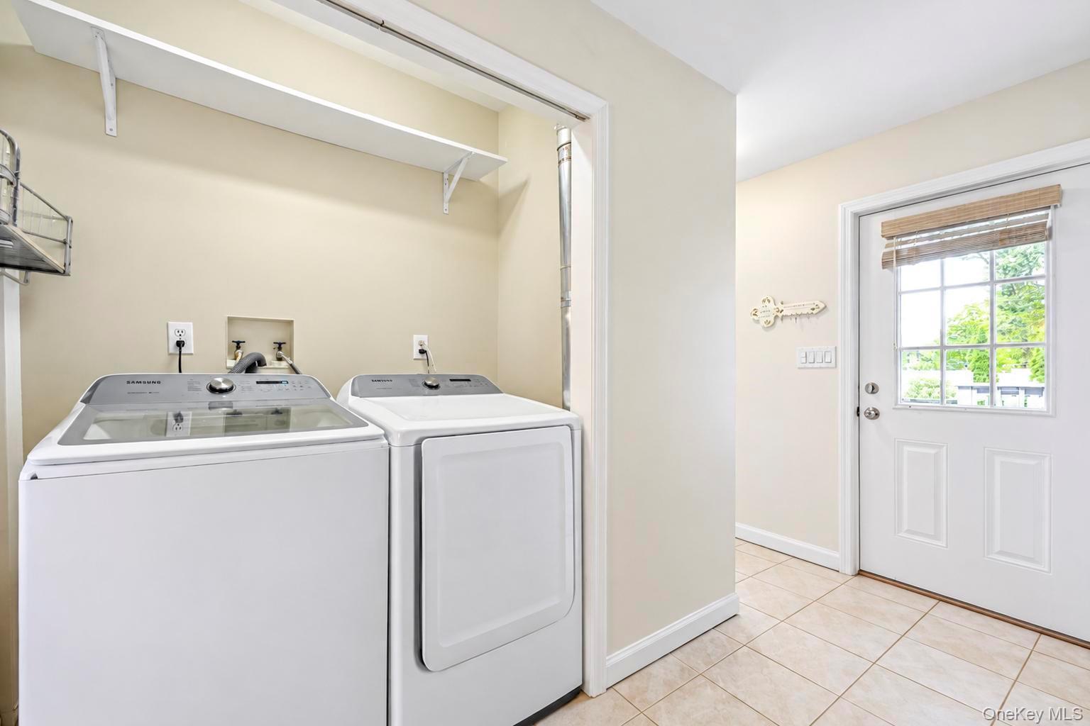 Single Family Bud Court Suffolk County, NY 11733, MLS-1053928-29