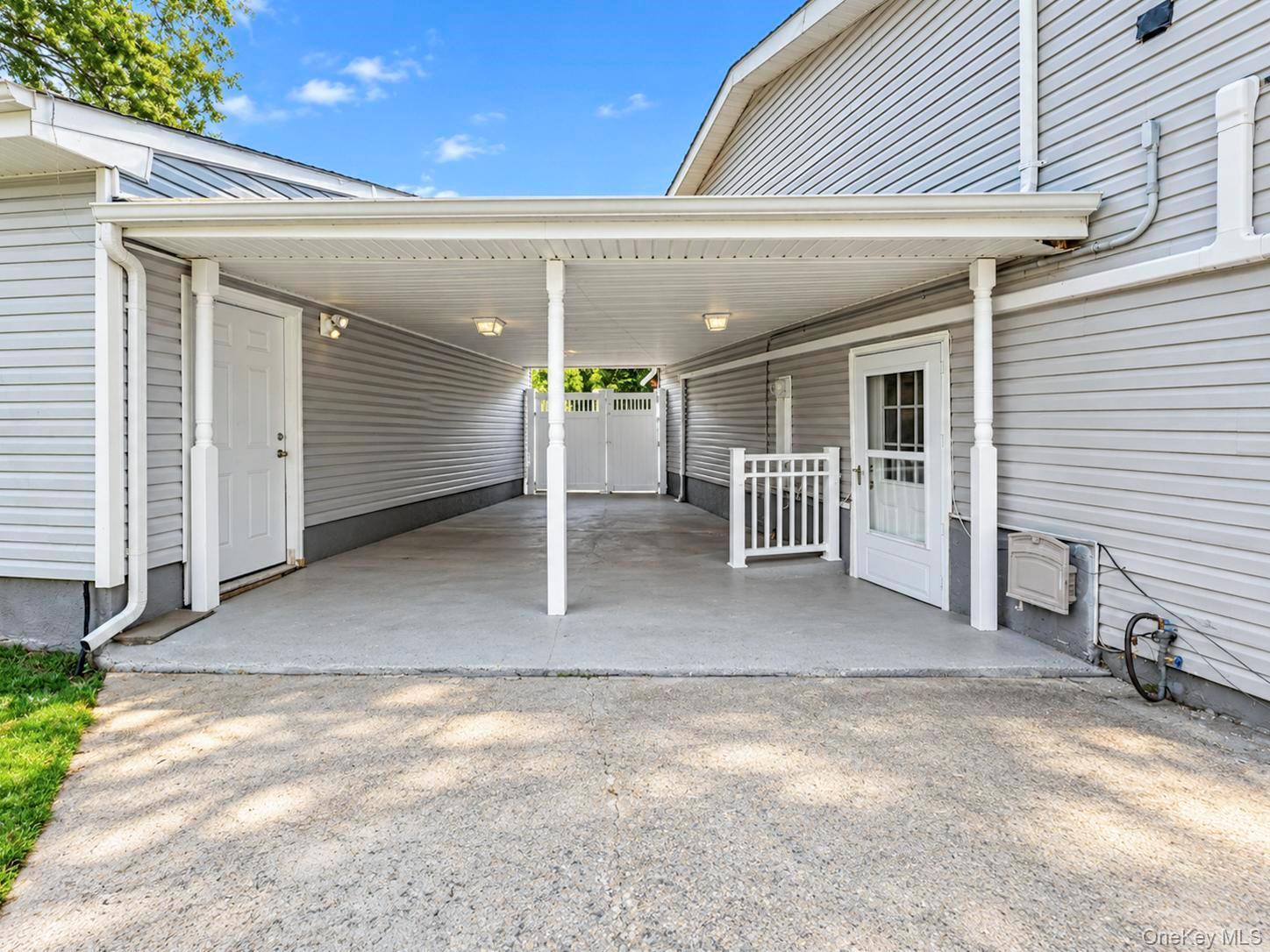 Single Family Bud Court Suffolk County, NY 11733, MLS-1053928-5