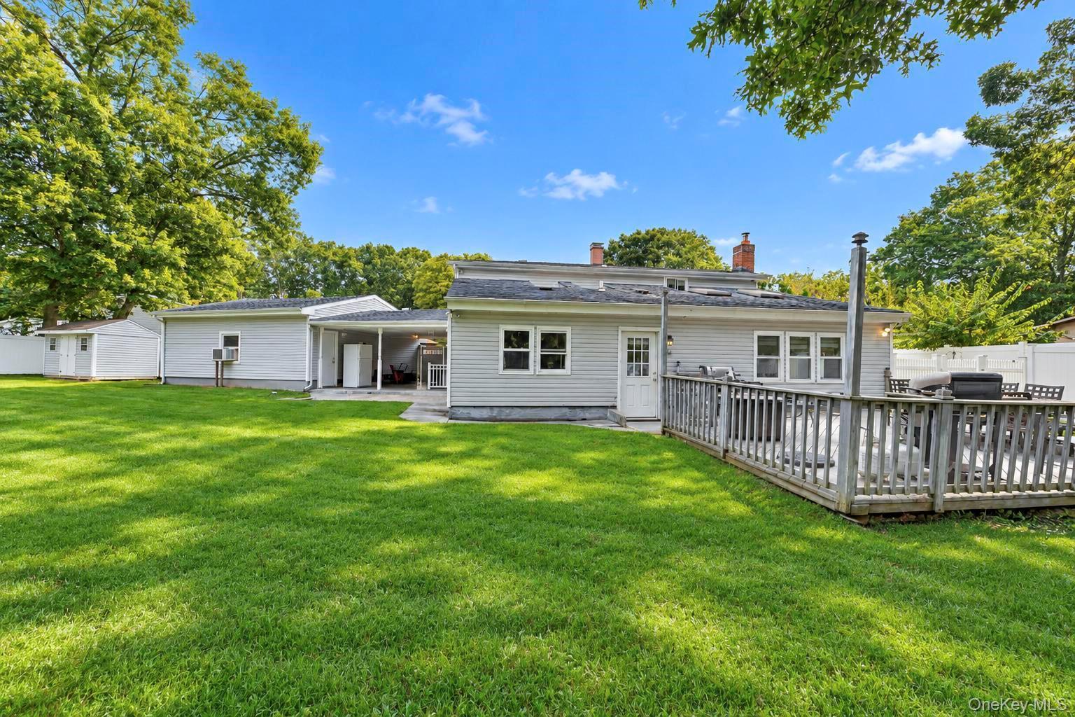 Single Family Bud Court Suffolk County, NY 11733, MLS-1053928-9