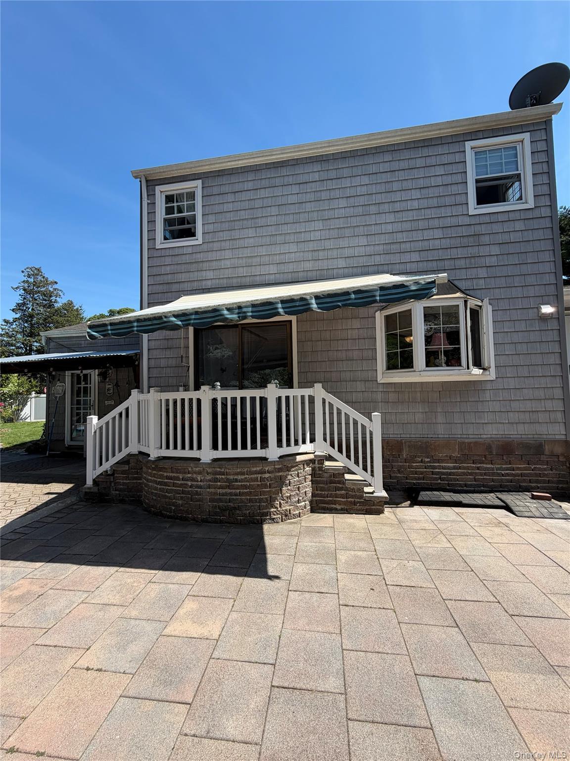 Single Family Cayuga Avenue  Suffolk County, NY 11731, MLS-1053937-16