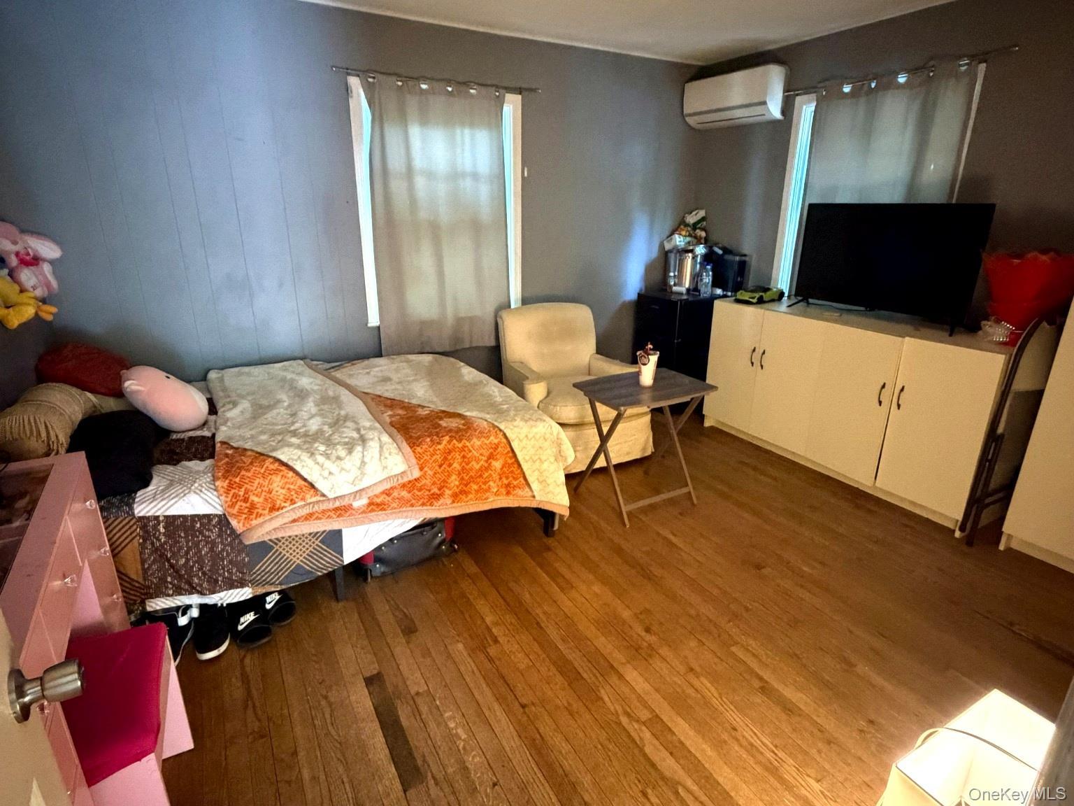 Single Family Cayuga Avenue  Suffolk County, NY 11731, MLS-1053937-8
