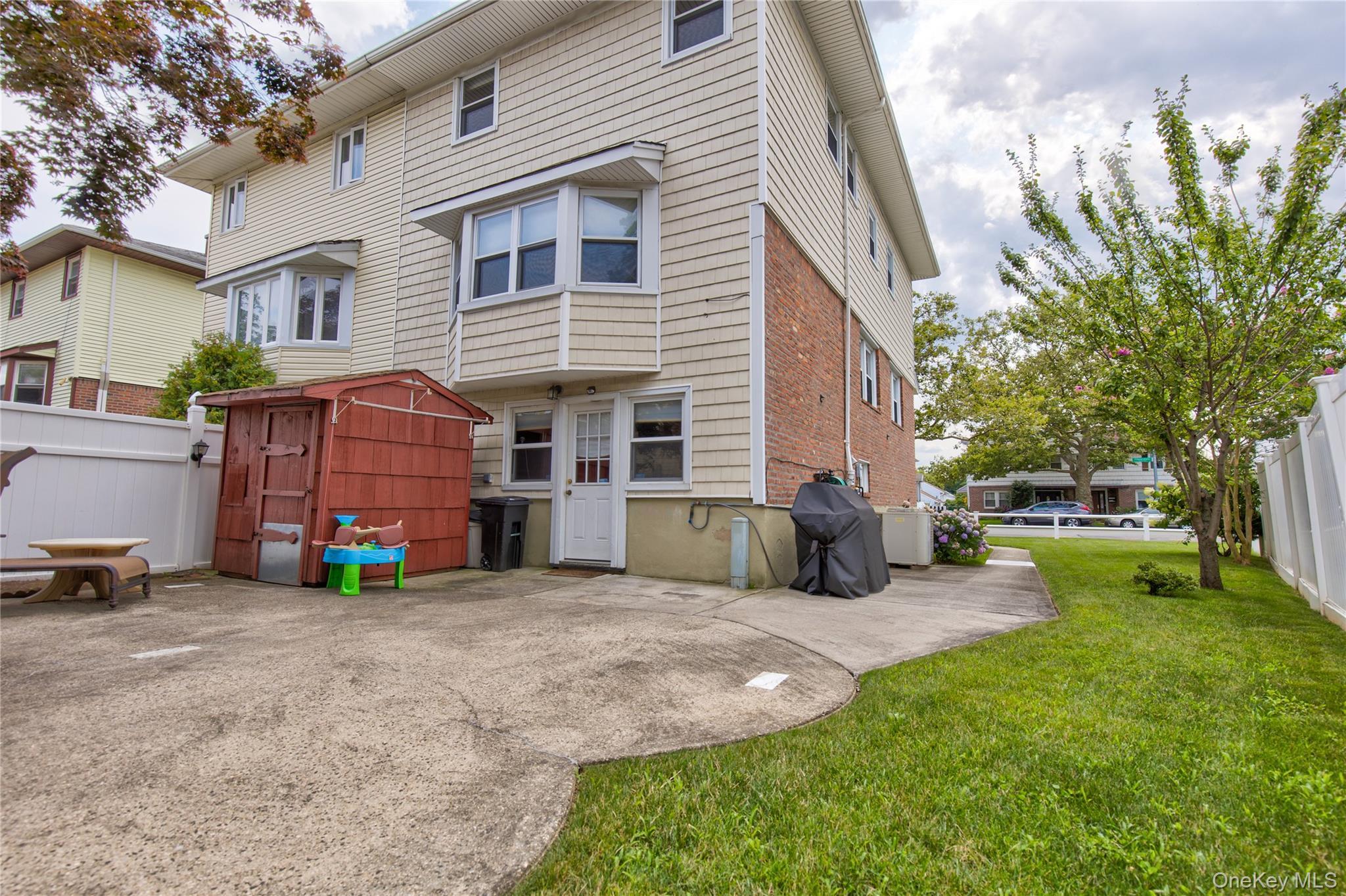Single Family Cloverdale Boulevard  Queens, NY 11364, MLS-1053948-15