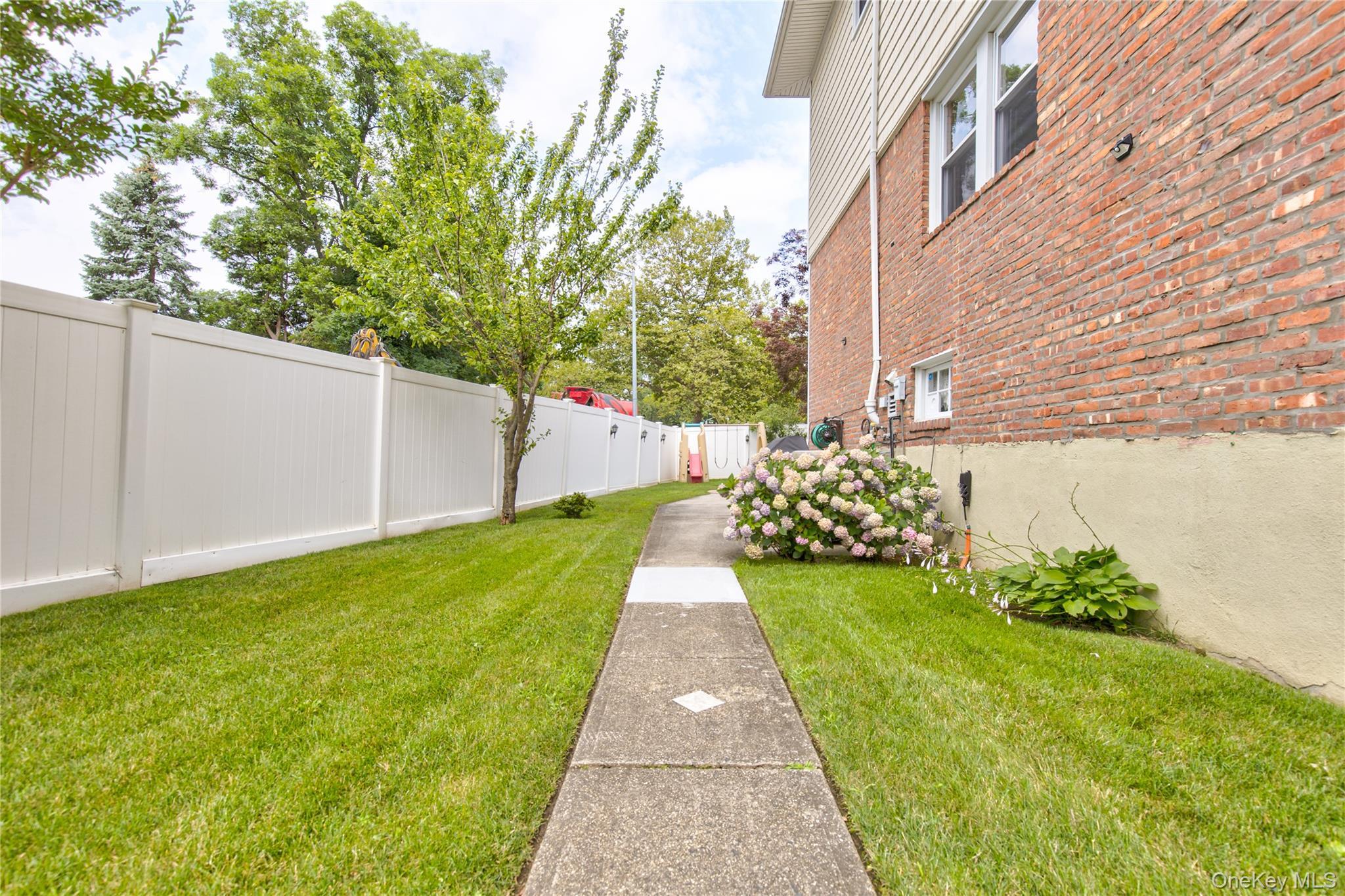 Single Family Cloverdale Boulevard  Queens, NY 11364, MLS-1053948-17