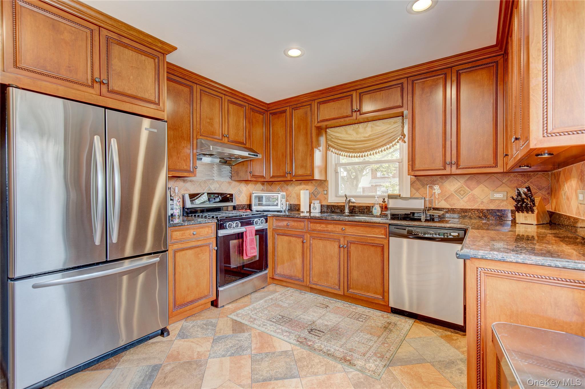 Single Family Cloverdale Boulevard  Queens, NY 11364, MLS-1053948-4