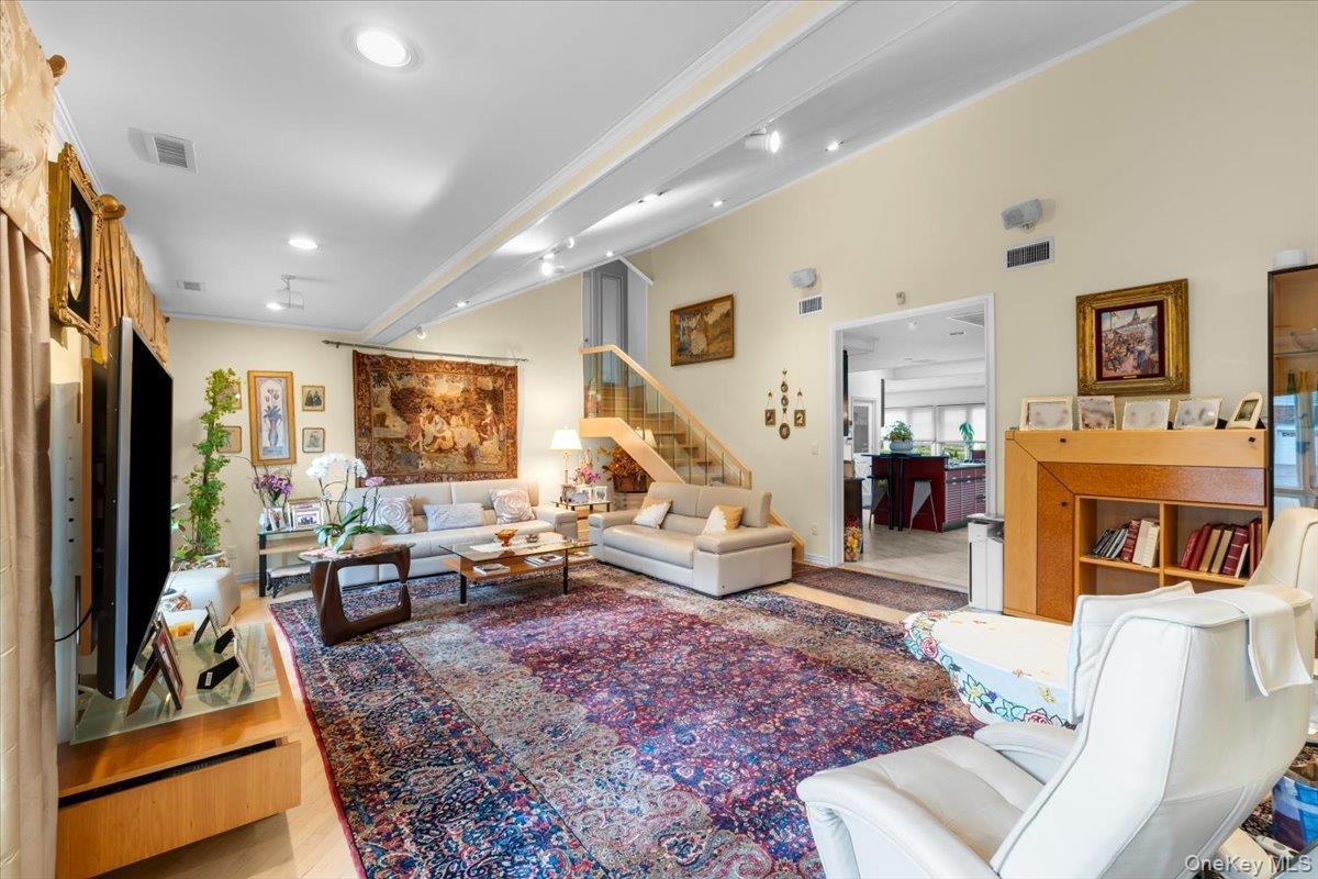 Single Family Hillcrest Drive  Nassau County, NY 11021, MLS-1053978-15