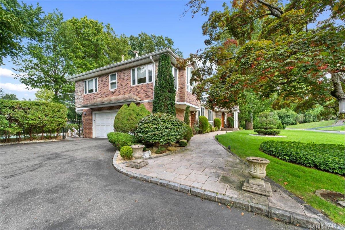Single Family Hillcrest Drive  Nassau County, NY 11021, MLS-1053978-5