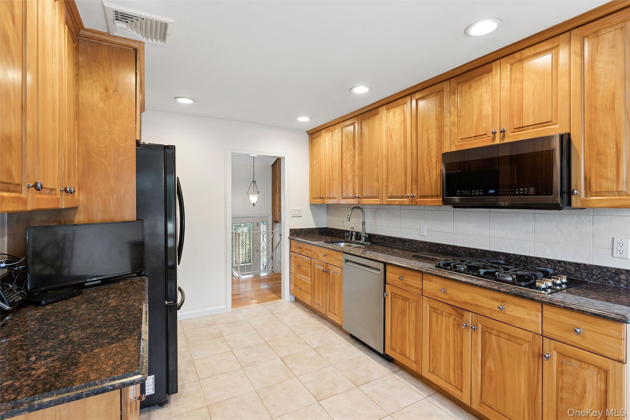 Single Family Bond Drive  Nassau County, NY 11566, MLS-1053980-5