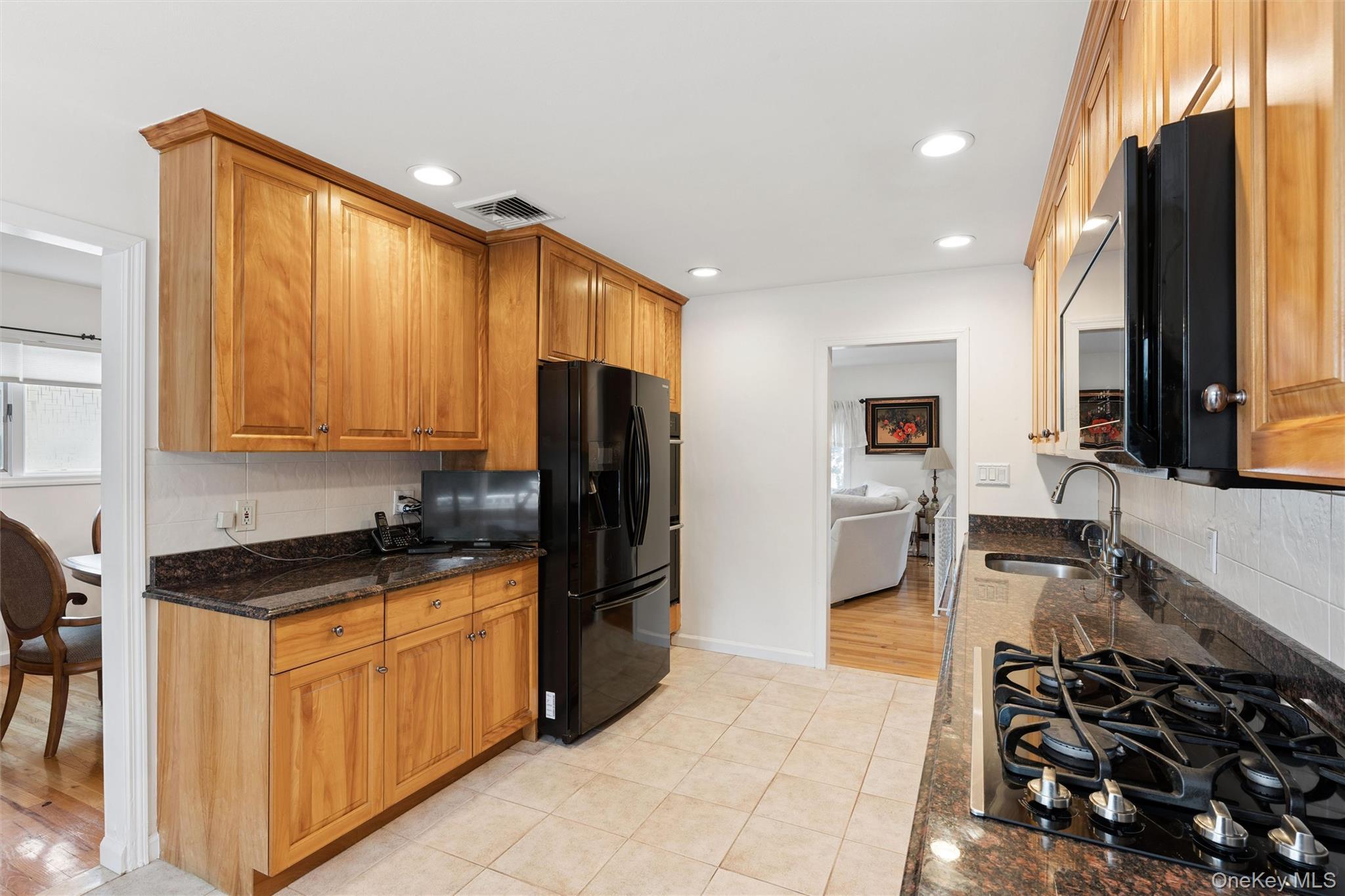 Single Family Bond Drive  Nassau County, NY 11566, MLS-1053980-6