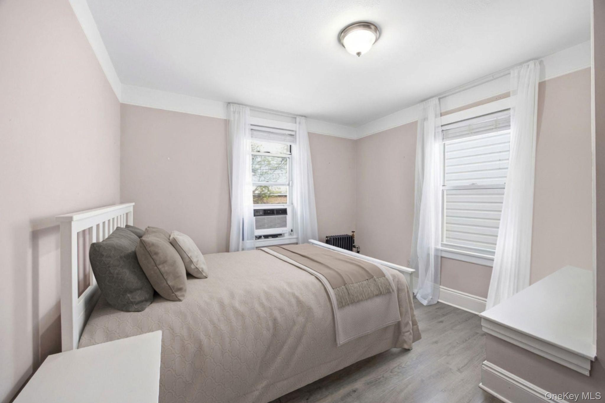Single Family 78th Avenue Queens, NY 11385, MLS-1054003-11