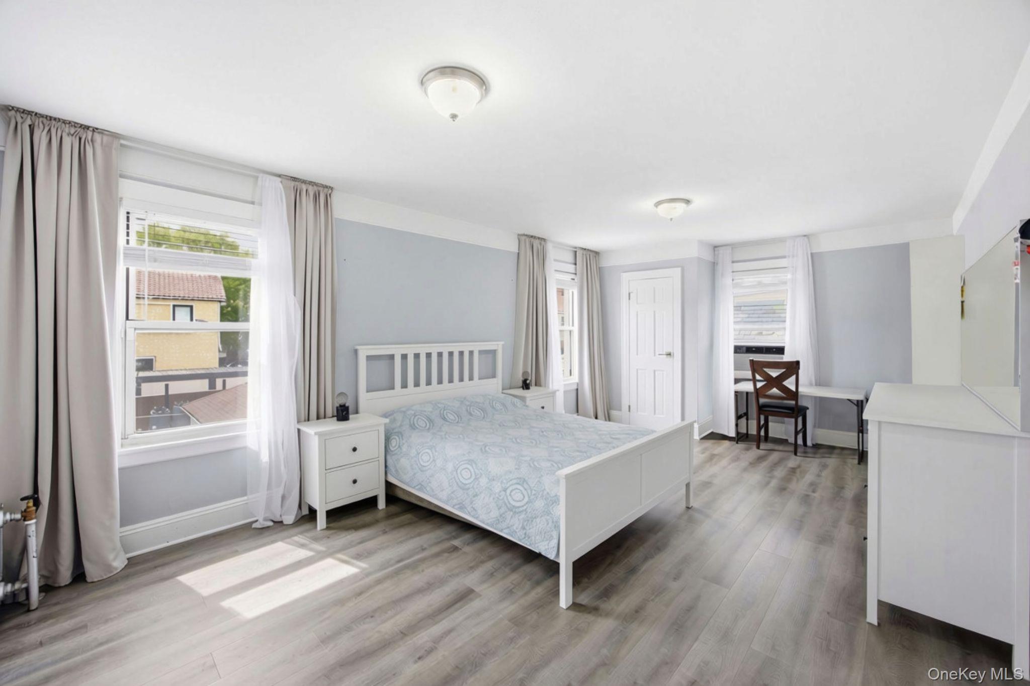 Single Family 78th Avenue Queens, NY 11385, MLS-1054003-12