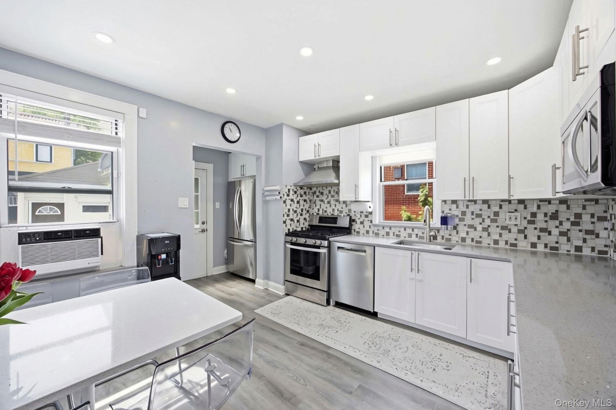 Single Family 78th Avenue Queens, NY 11385, MLS-1054003-6