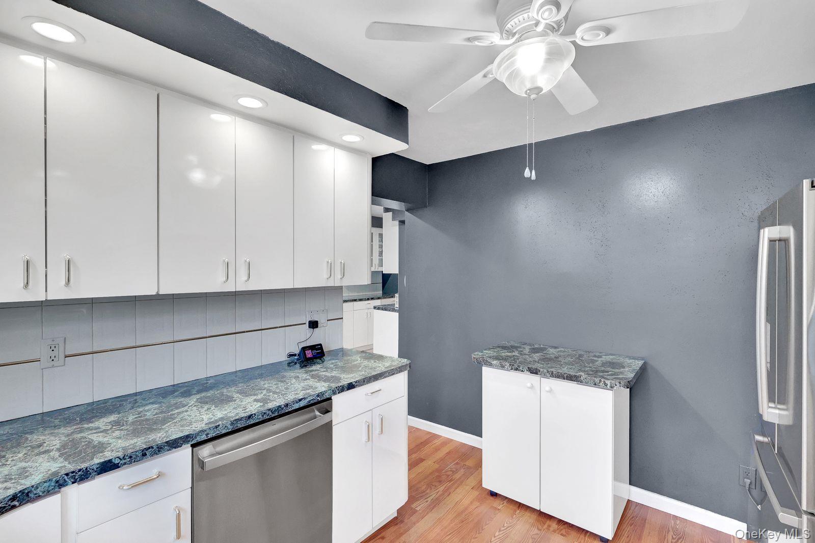 Single Family 254th Street Queens, NY 11426, MLS-1054019-18