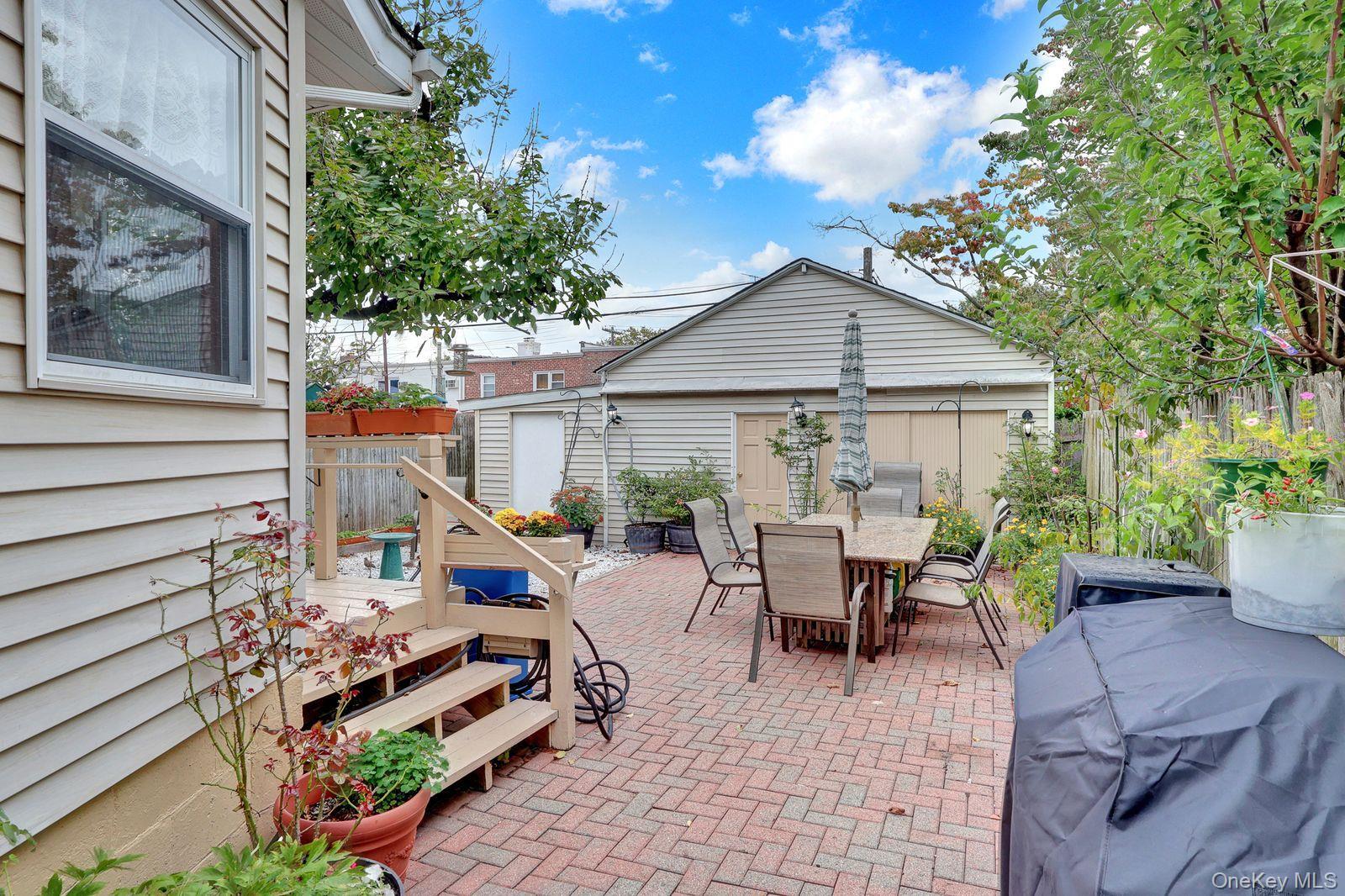 Single Family 254th Street Queens, NY 11426, MLS-1054019-4